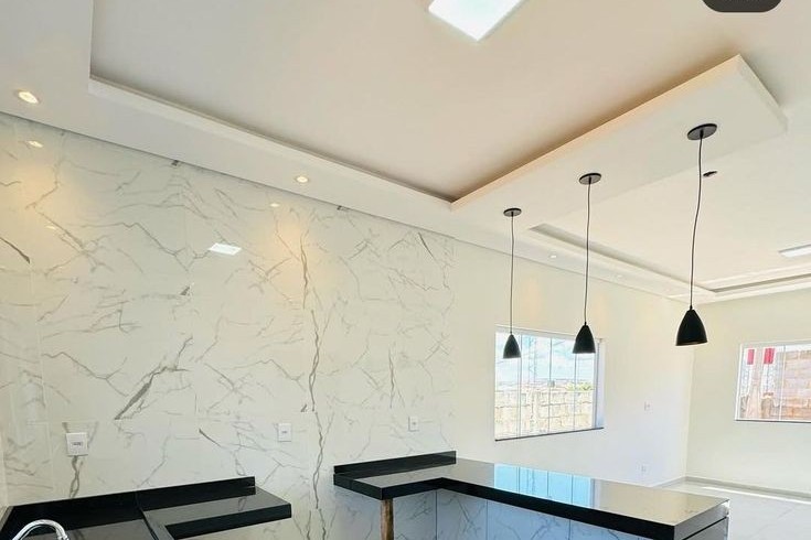 Forro de gesso em cozinha residencial executado em drywall